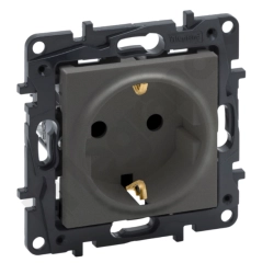 Gniazdo zasilające Schuko 2P+Z przesłona  Legrand Niloe Step Stalowe 863420