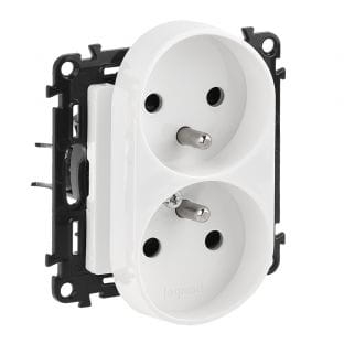 Gniazdo podwójne 2x2P+Z białe do ramki Valena Life 753190