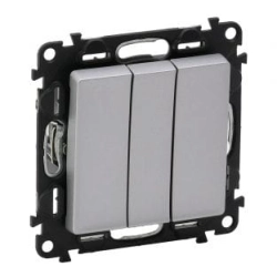 Łącznik potrójny - 10 AX aluminium Valena Life 752303