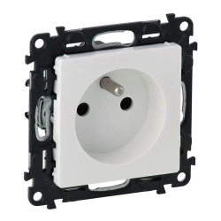 Gniazdo 2P+Z z przesłoną 16A - 250V~ białe Valena Life 753180