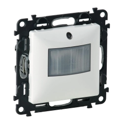 Łącznik automatyczny bez zacisku N 3-250W, 3-100W dla LED biały Valena Life 752170