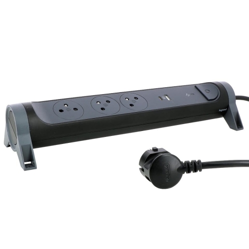 pol_pl_Przedluzacz-obrotowy-3X2P-Z-z-USB-z-przewodem-1-5m-wlacznik-Legrand-049425-29478_13.jpg
