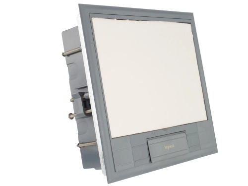 Puszka-podlogowa-12M-legrand-088171 (4).webp