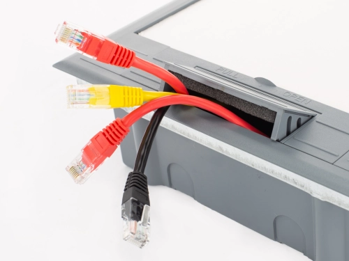 Puszka-podlogowa-12M-legrand-088171 (9).webp