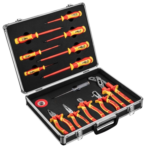 zestaw-szczypiec-i-wkretakow-neo-tools-01-234(5).webp