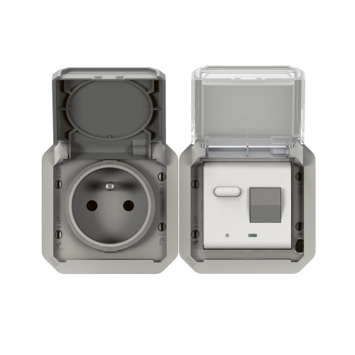 gniazdo-z-uziemienim-z-RCBO-IP55-plexo-069567L (2).webp