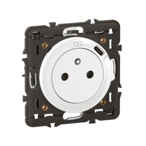 gniazdo-plaskie-z-USB-CB0140-celiane (1).webp