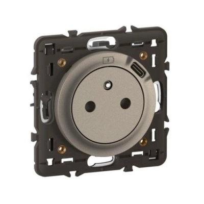 LG-CT0140-WEB-R.webp