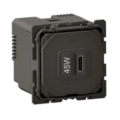 LG-CM0156-WEB-R.webp