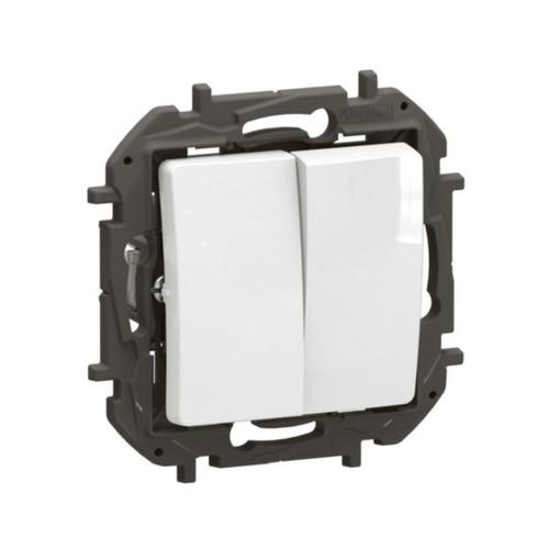 LG-NP2120WH-WEB-R.webp