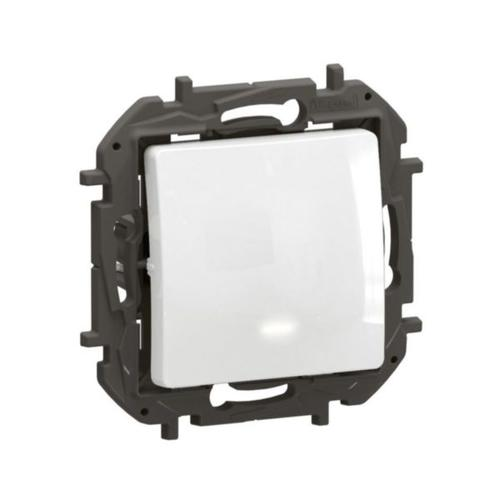 LG-NP2111WH-WEB-R.webp