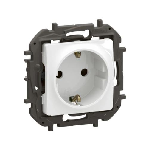 LG-NP3122WH-WEB-R.webp