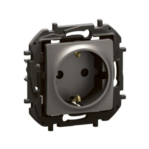 LG-NP3122MG-WEB-R.webp