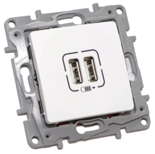 Gniazdo 2 x USB 5V - 2400 mA Niloe 764594