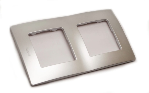 Ramka podwójna aluminium Legrand Niloe nr ref 397042